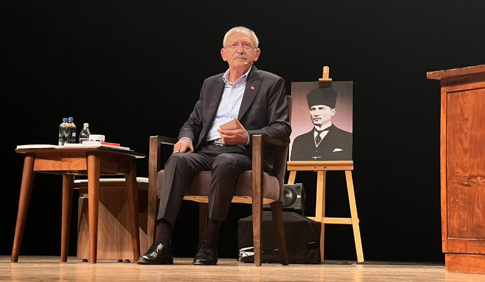 Kılıçdaroğlu, Mevzular Açık Mikrofon'da! Oğuzhan Uğur merakla beklenen tanıtımı yayınladı