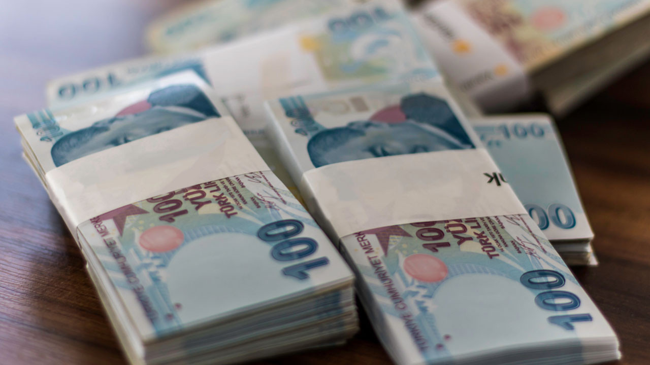 İhtiyaç kredisi faizleri 5 yılın zirvesinde, tüketici kredileri ikiye katlandı