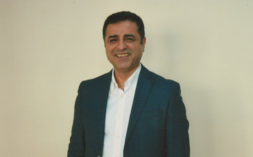 Selahattin Demirtaş: "Hiçbir gerekçeniz yoksa bile hatırım için sandığa gidin lütfen"