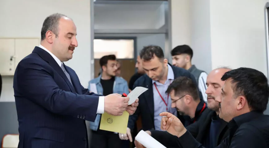Bakanların oy kullandığı sandıktan Kemal Kılıçdaroğlu birinci çıktı