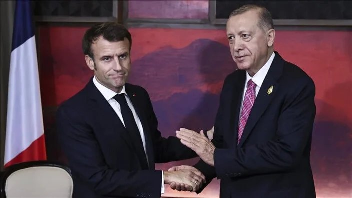 Macron'dan Erdoğan'a tebrik mesajı