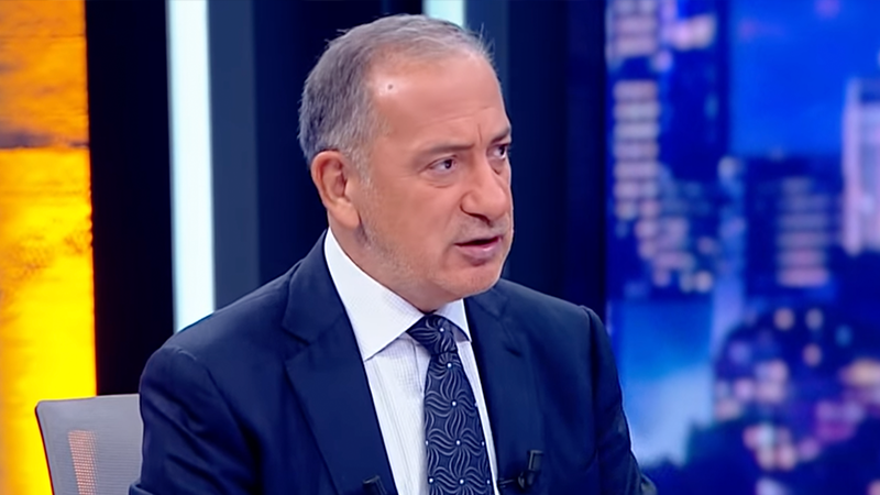 Gazeteci Fatih Altaylı: Kendileri her b... menfaat için yedikleri için, bizi çözemiyorlar