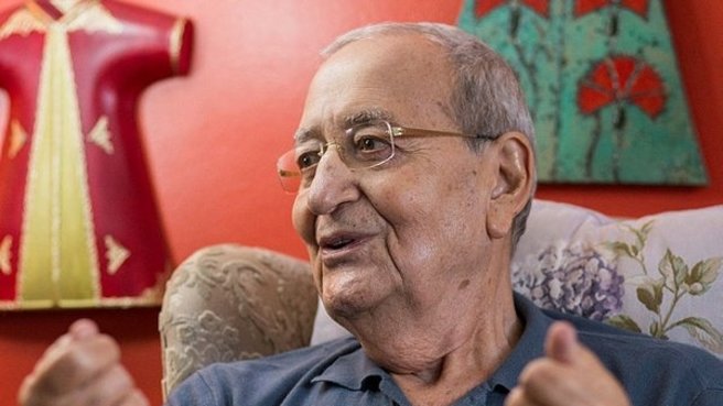 Sabah Gazetesi Başyazarı Mehmet Barlas yaşamını yitirdi