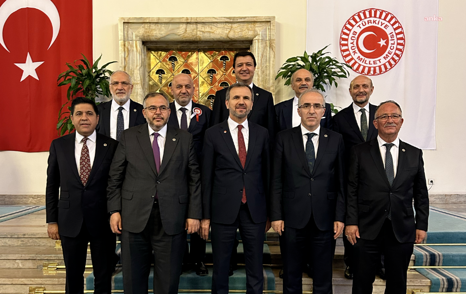 Milli Görüş Meclis'te! Karamollaoğlu'ndan paylaşım