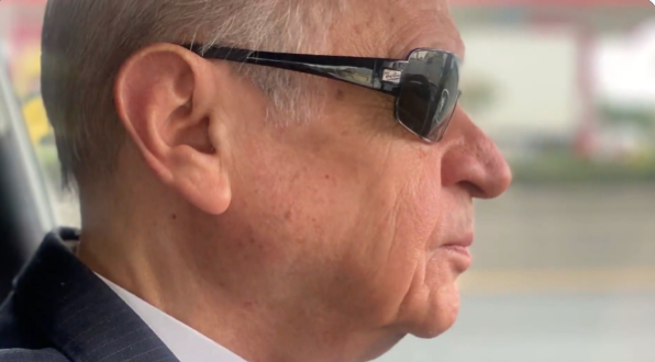 MHP'den Ferdi Tayfur şarkısıyla Devlet Bahçeli videosu! Klasik araba ile yollarda: "Bu bana yeter..."