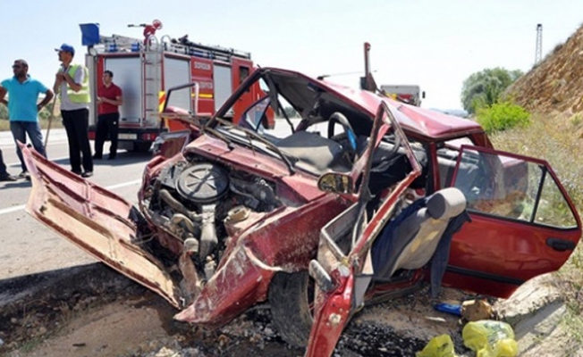 Bayramda yollar yine kan gölüne döndü: 34 ölü, 234 yaralı