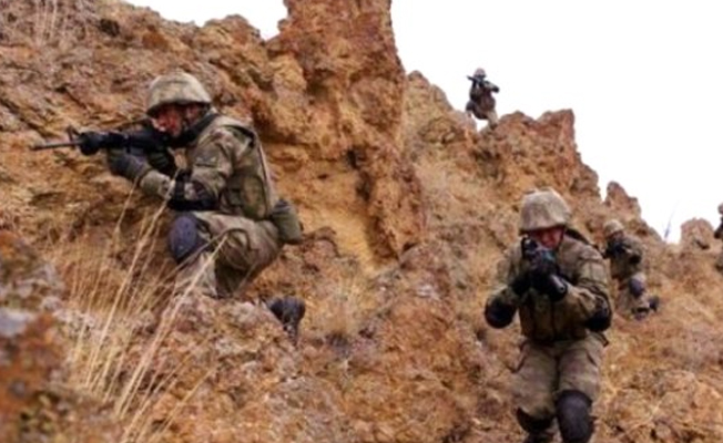 Çukurca'da çatışma: 1 asker şehit oldu