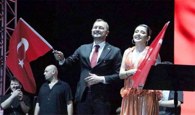 Melek Mosso konseriyle gündeme gelen AKP'li Süleymanpaşa Belediye Başkanı Cüneyt Yüksel görevden alındı!