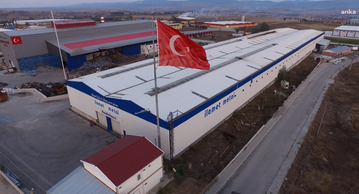 Aynı fabrikada 5 yıl içinde 4. ölüm! Üzerine tavan vinci düştü!
