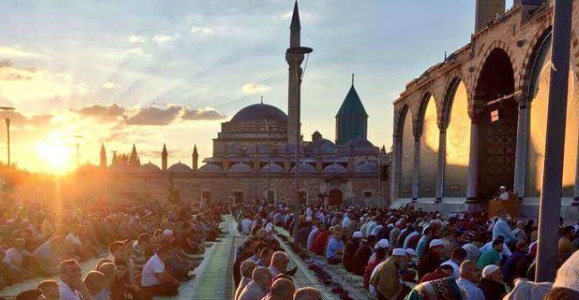 Bayram namazı saat kaçta? İşte il il namaz vakitleri