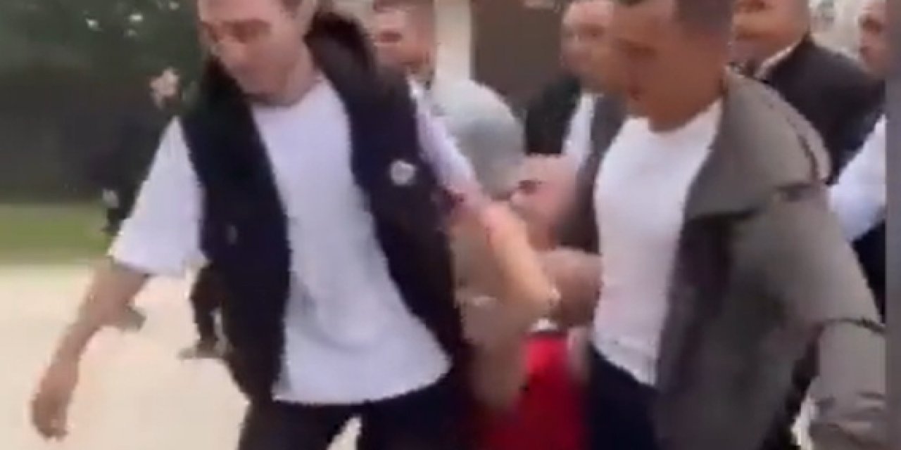 Bayram namazına gelmeyen arkadaşlarını suya attılar