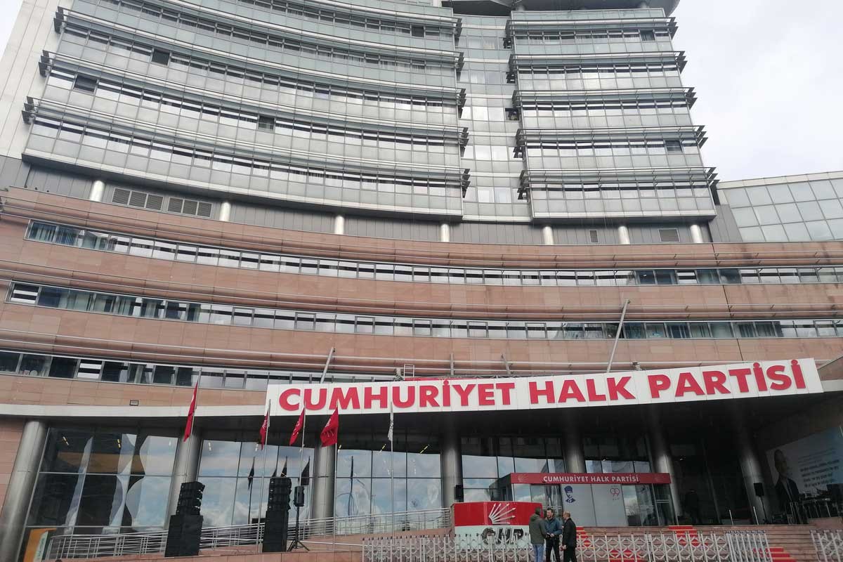 Kılıçdaroğlu görevden almıştı! CHP'de genel başkanlık yarışına o isim de katılıyor