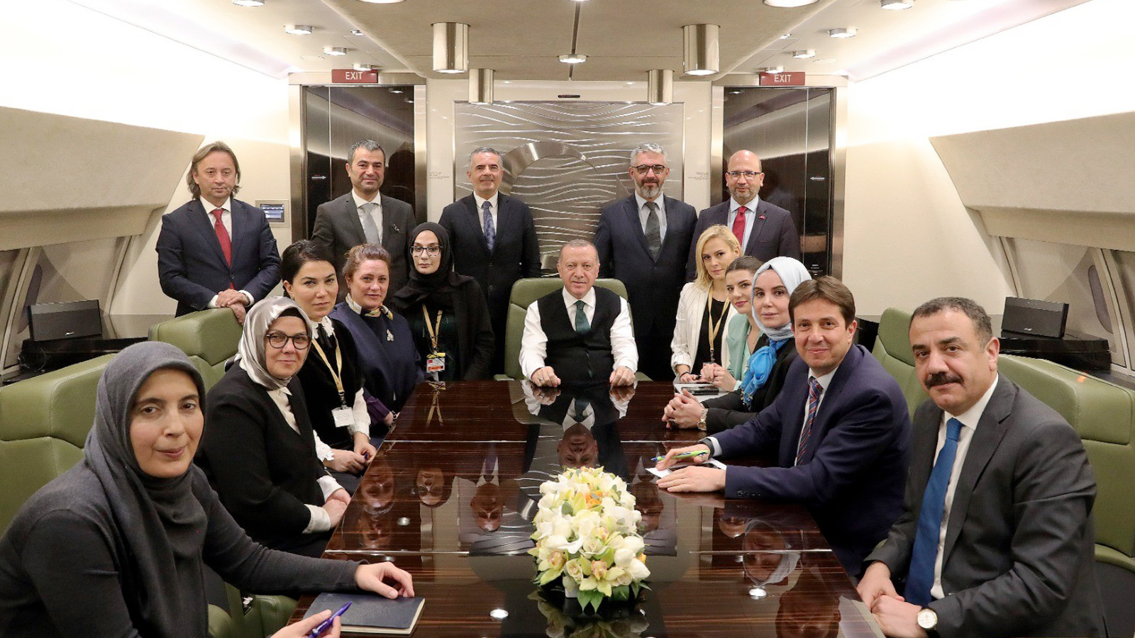 Erdoğan Litvanya'ya gidiyor! Gazetecilerin uçakta soracağı sorular sızdı!