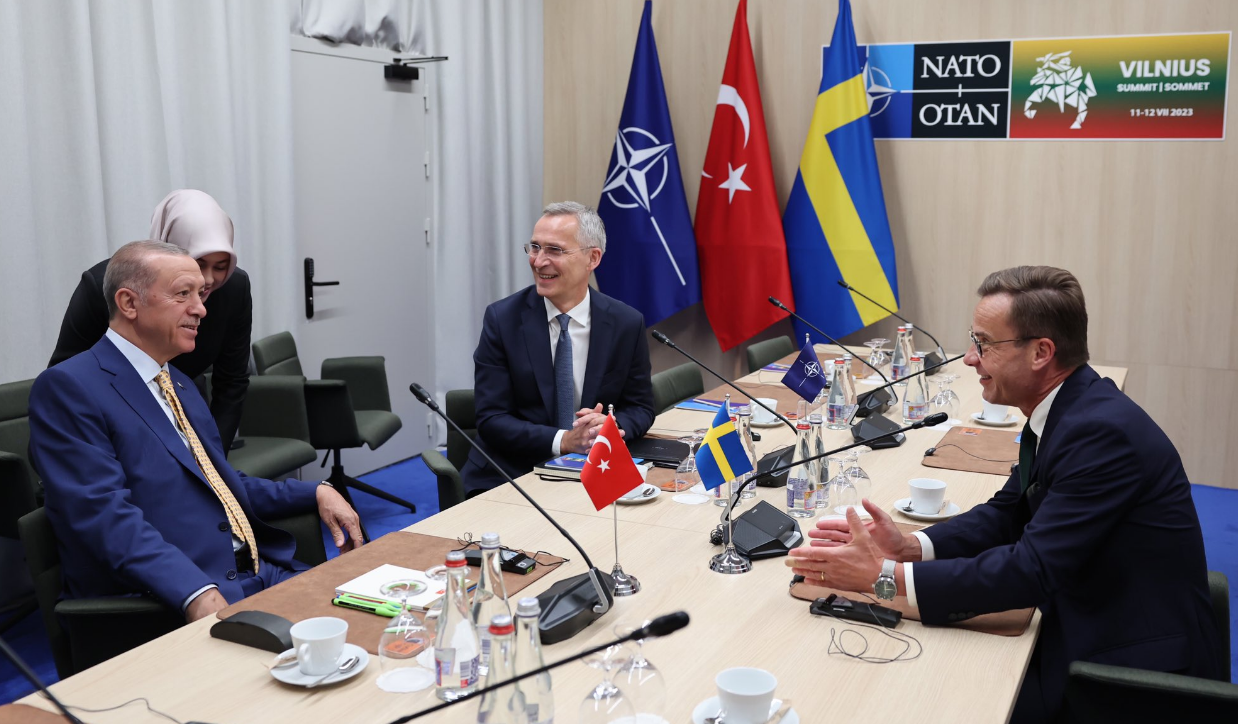 Erdoğan, İsveç'in NATO'ya katılıp katılmama konusundaki kararını verdi!