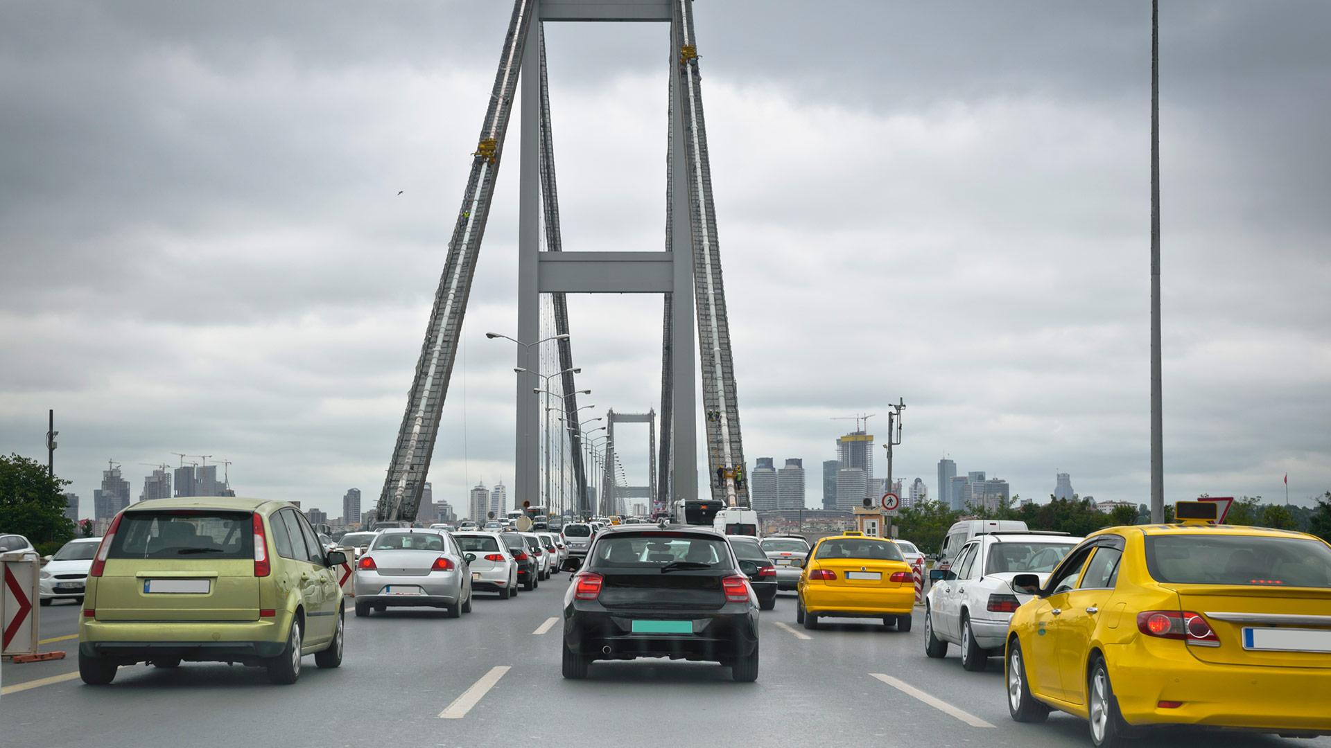 Zamlar yol, su, köprü olarak geri dönmeye devam ediyor! Köprü ve otoyol geçişlerine KDV zammı
