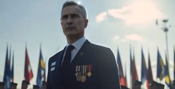 NATO liderleri en güçlü silahları önünde poz verdi! Erdoğan SİHA'nın önünde... İşte yapay zeka farkı