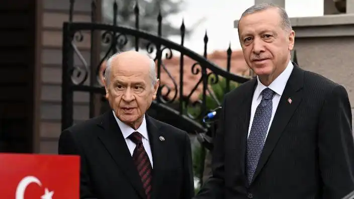 Erdoğan ile Bahçeli bir araya geldi! Emekliye seyyanen zam mı geliyor?