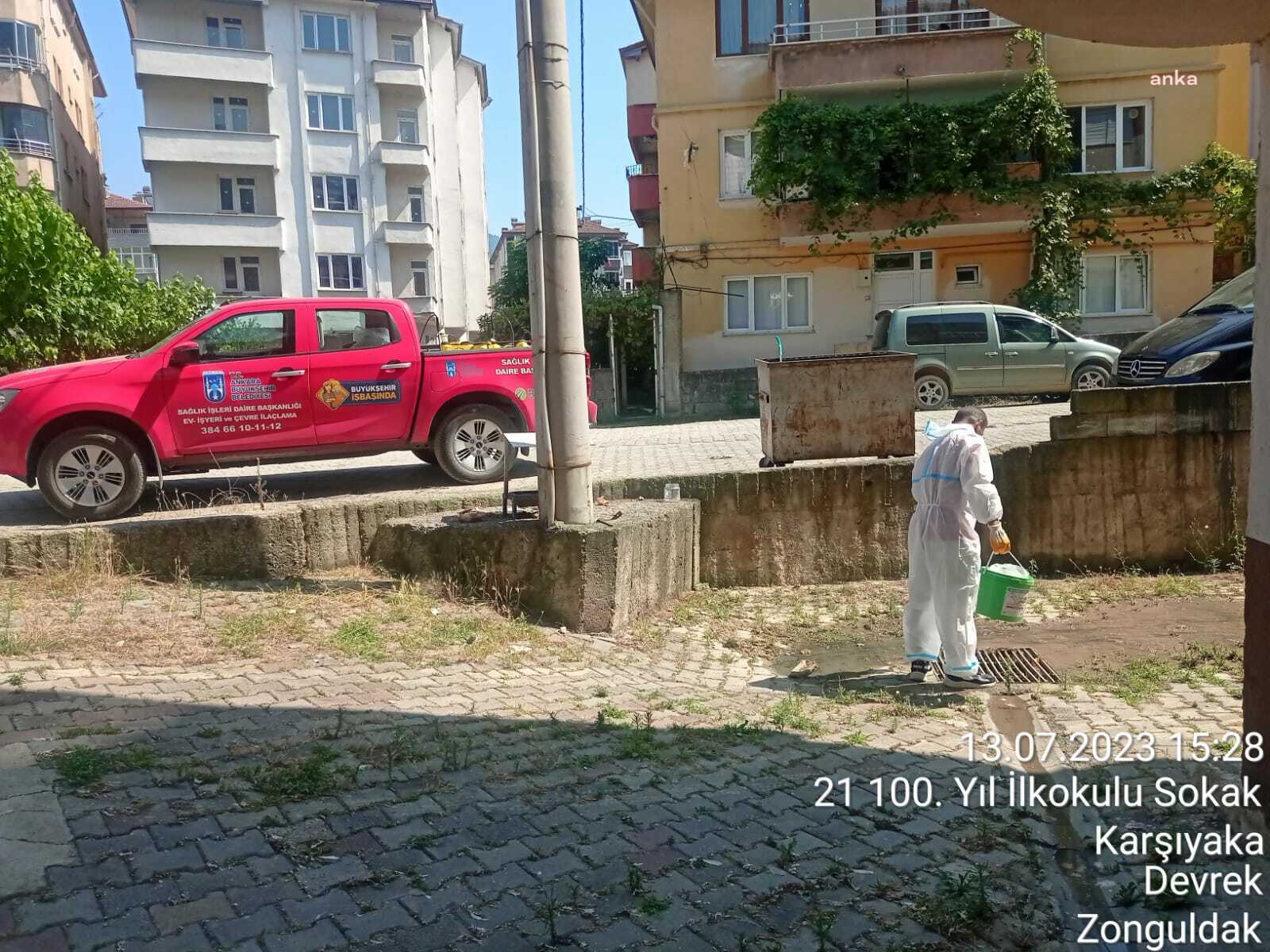 Ankara Büyükşehir Belediyesi'nden sel bölgesinde ilaçlama çalışması
