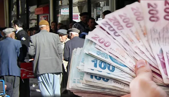 Emeklilere ek zam yapılacak mı? Zam için o tarihi işaret etti