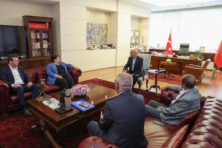 Kılıçdaroğlu, KESK heyetini kabul etti