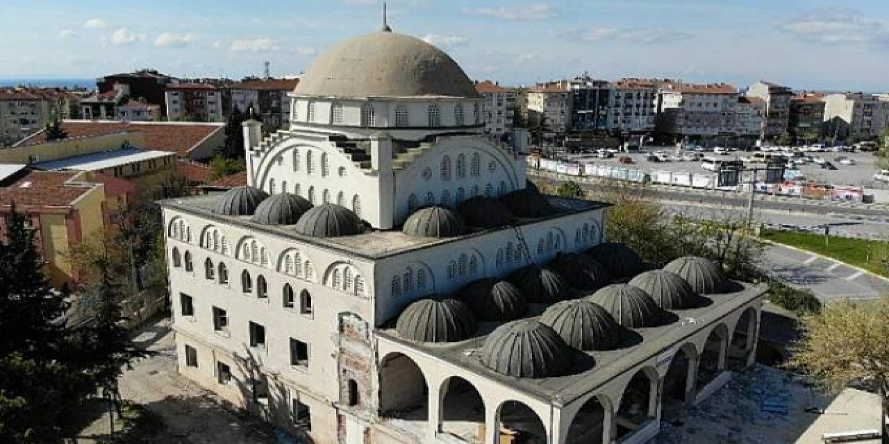 CHP'nin depremde hasar gören camiyi yeniden yapmasına Diyanet'ten engel!