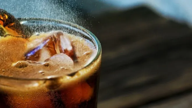 Kola ve gazlı içeceklere zam geldi! İşte yeni fiyatlar