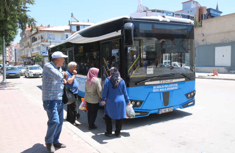 Benzin zammının ardından o şehirde ücretsiz otobüs binişleri kaldırıldı