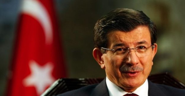 Davutoğlu: Kimlik bilgilerini CHP İzmir teşkilatı sızdırdı