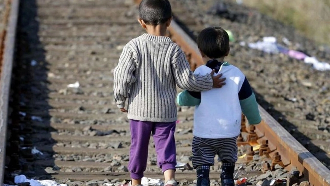 Binlerce aile çocuklarının ihtiyaçlarını karşılayamaz hale geldi