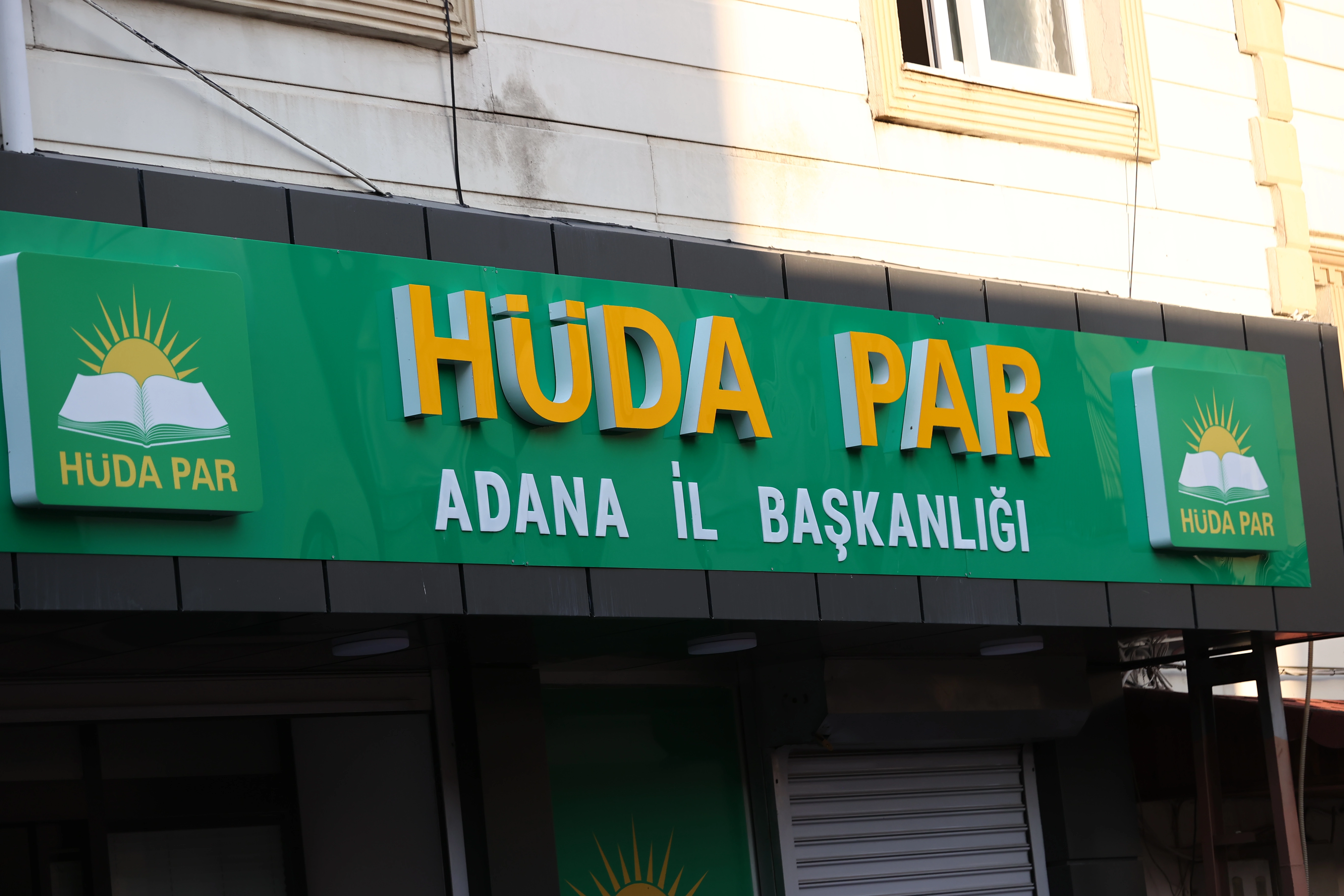 HÜDA-PAR Adana İl Başkanlığı'na bıçaklı saldırı! İl sekreteri hayatını kaybetti