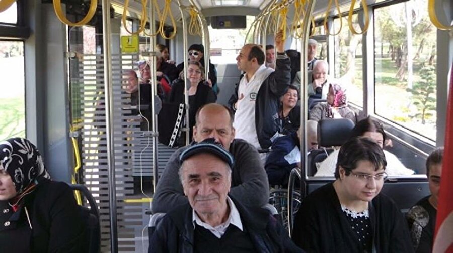 Bedava otobüs devri resmen kapanıyor! 65 yaş üzerini yıkan haber... Tarih verdiler