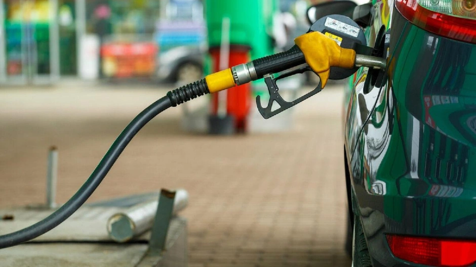 Benzine büyük zam geliyor! İşte yarından itibaren geçerli olacak fiyatlar
