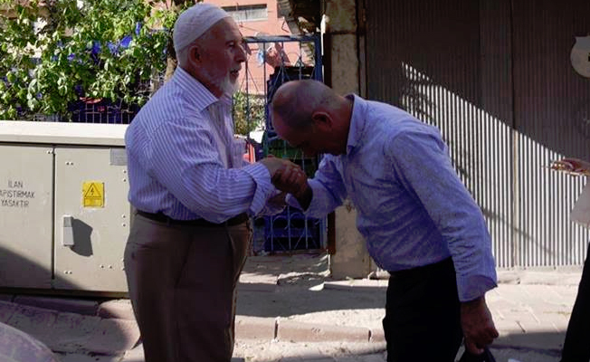 Başkan Akgün, çalmadık kapı, sıkılmadık el bırakmadı
