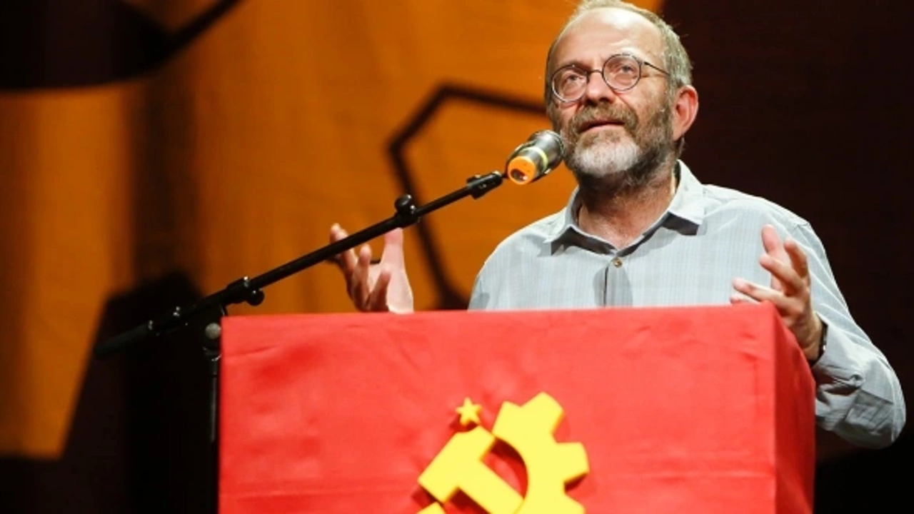 TKP'li Kemal Okuyan: "İnsanların evlerine çekilerek kazanacağı tek kuruş yoktur"