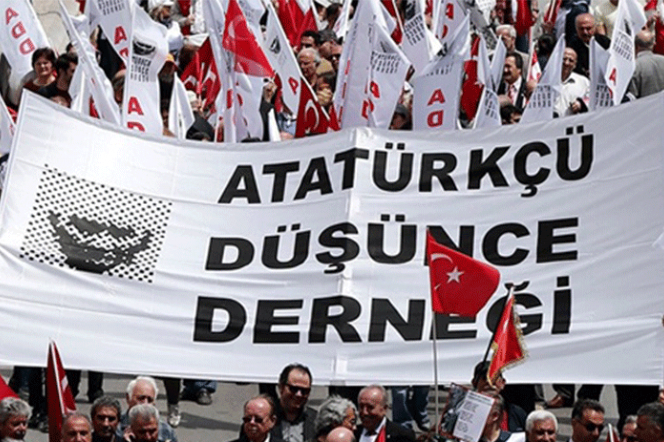Atatürkçü Düşünce Derneği'nden çağrı: Uyarıyoruz; “bu gerici karanlığa derhal son verin!”