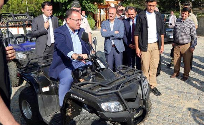 Adalet Bakanı Bozdağ ATV aracına bindi!