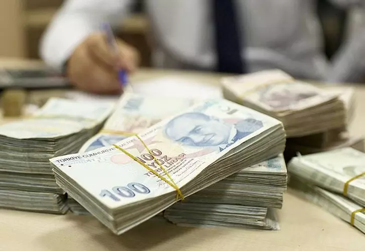 Memur ve emeklilerin maaşları için ilk enflasyon farkı belli oldu