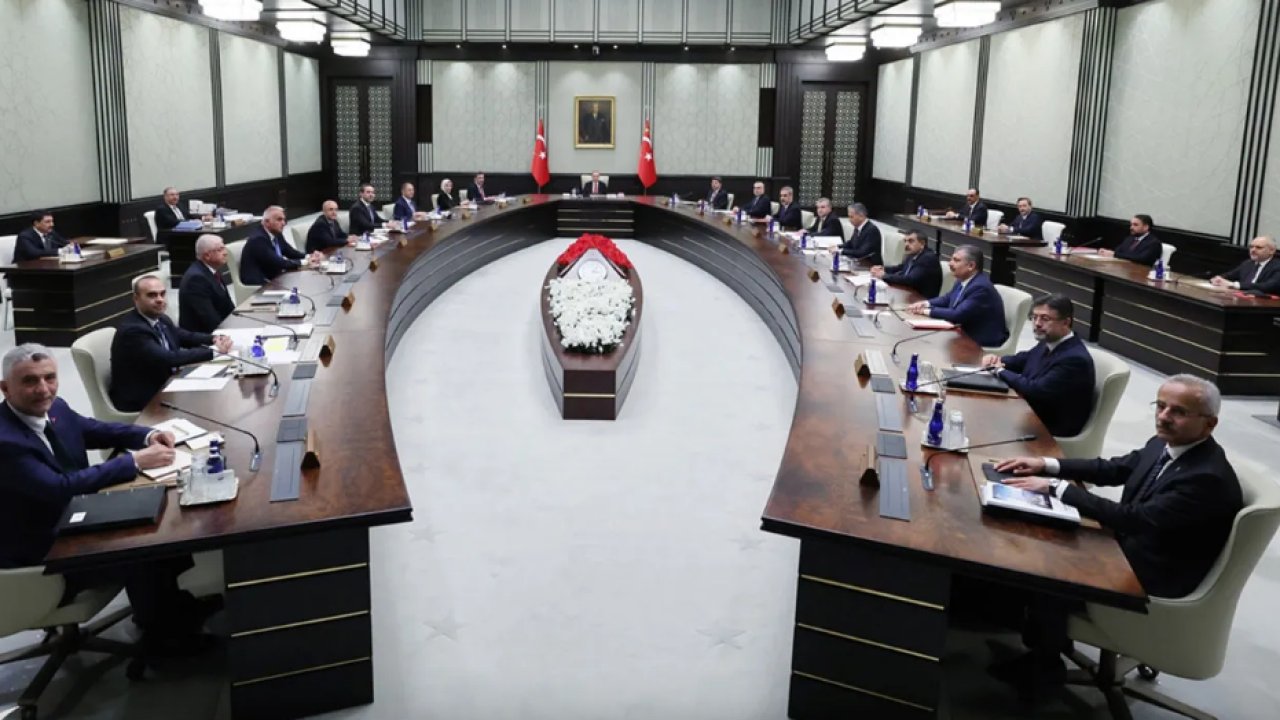 Cumhurbaşkanlığı kabinesi bugün toplanıyor! Masada hangi konular var?