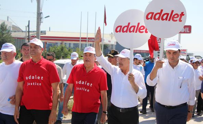 '15 Temmuz'da nasıl meydanlardaysak bugün de adalet için yollardayız'