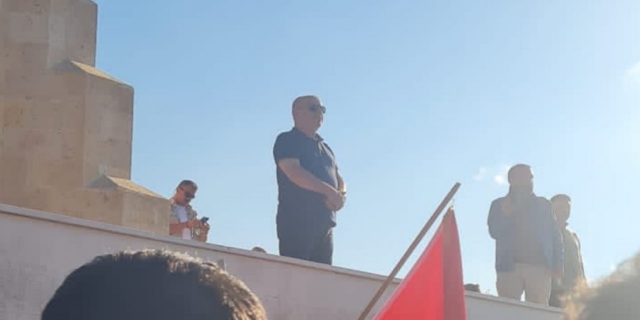 Ümit Özdağ, Türkiye'den toprak satın alan yabancılara seslendi! Açık açık uyardı