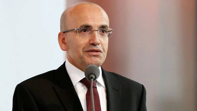 Hazine ve Maliye Bakanı Mehmet Şimşek'ten enflasyon açıklaması: Amacımız geçiş dönemi sonrası enflasyonu...