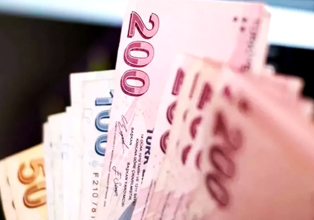 Mevduat faizleri 1,5 ayda 15 puan düştü