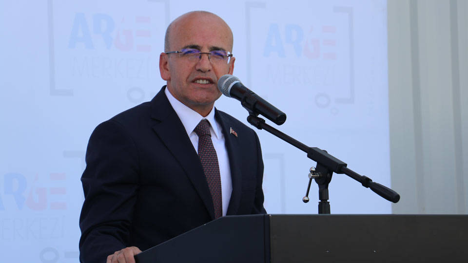 Bakan Şimşek'ten özel bankalara tüketici kredisi çağrısı