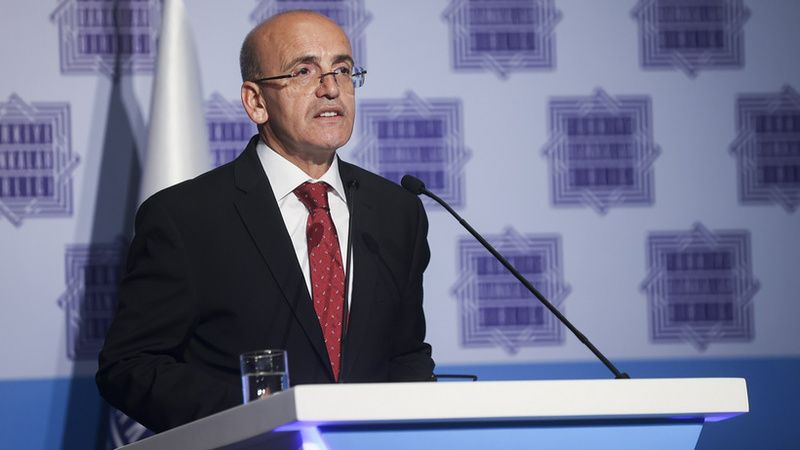 Mehmet Şimşek'ten faiz kararı sonrası ilk açıklama: "En büyük önceliğimiz..."
