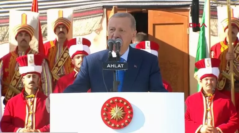 Erdoğan: Türkiye Yüzyılı'nı inşa edeceğiz