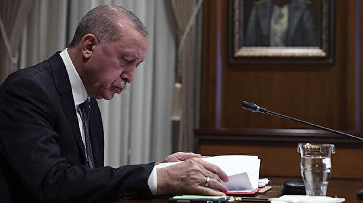 Erdoğan'ın masasındaki İstanbul ve Ankara anketi: İşte öne çıkan sürpriz isim
