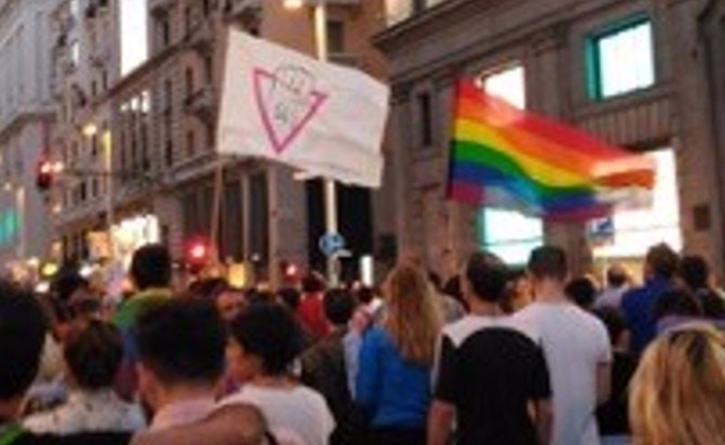 Madrid’de alternatif onur yürüyüşü!