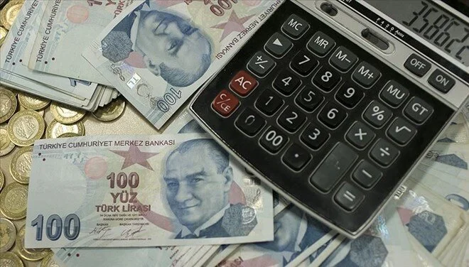 Emeklilere büyük müjde: 5 bin TL ‘Cumhuriyet İkramiyesi’ geliyor!