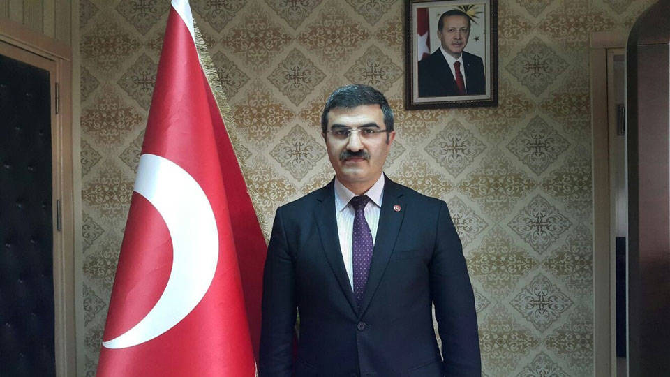 Devleti dolandırdı: Terfi etti