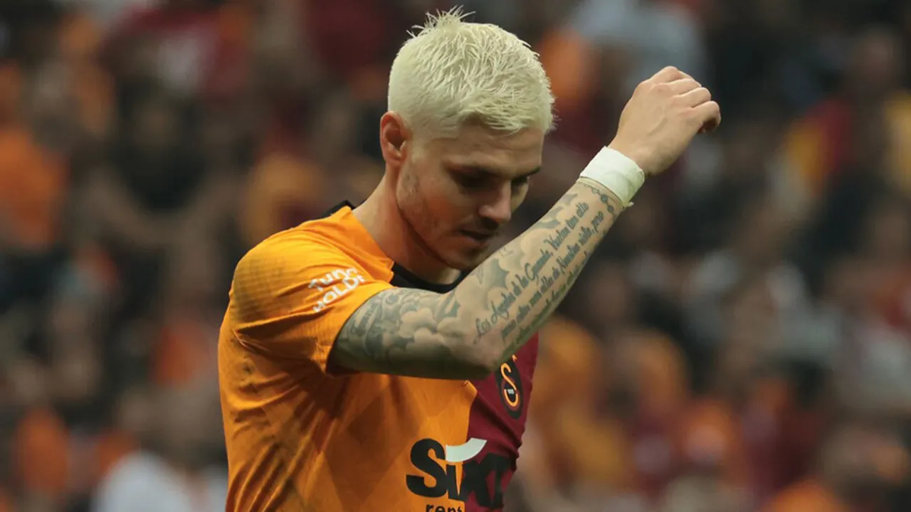 Galatasaray stoper değil adeta gol makinesi ile resmen anlaştı; Icardi'nin pabucu dama atılacak
